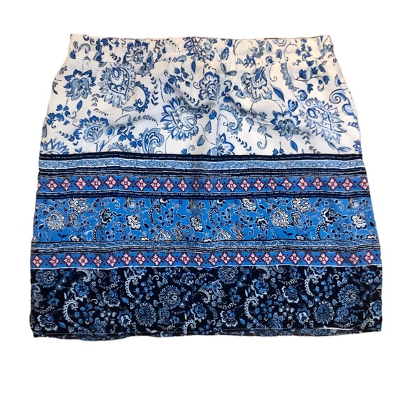 Loft paisley blue and white pull on elastic waistband knee length skirt, LP - Picture 2 of 5